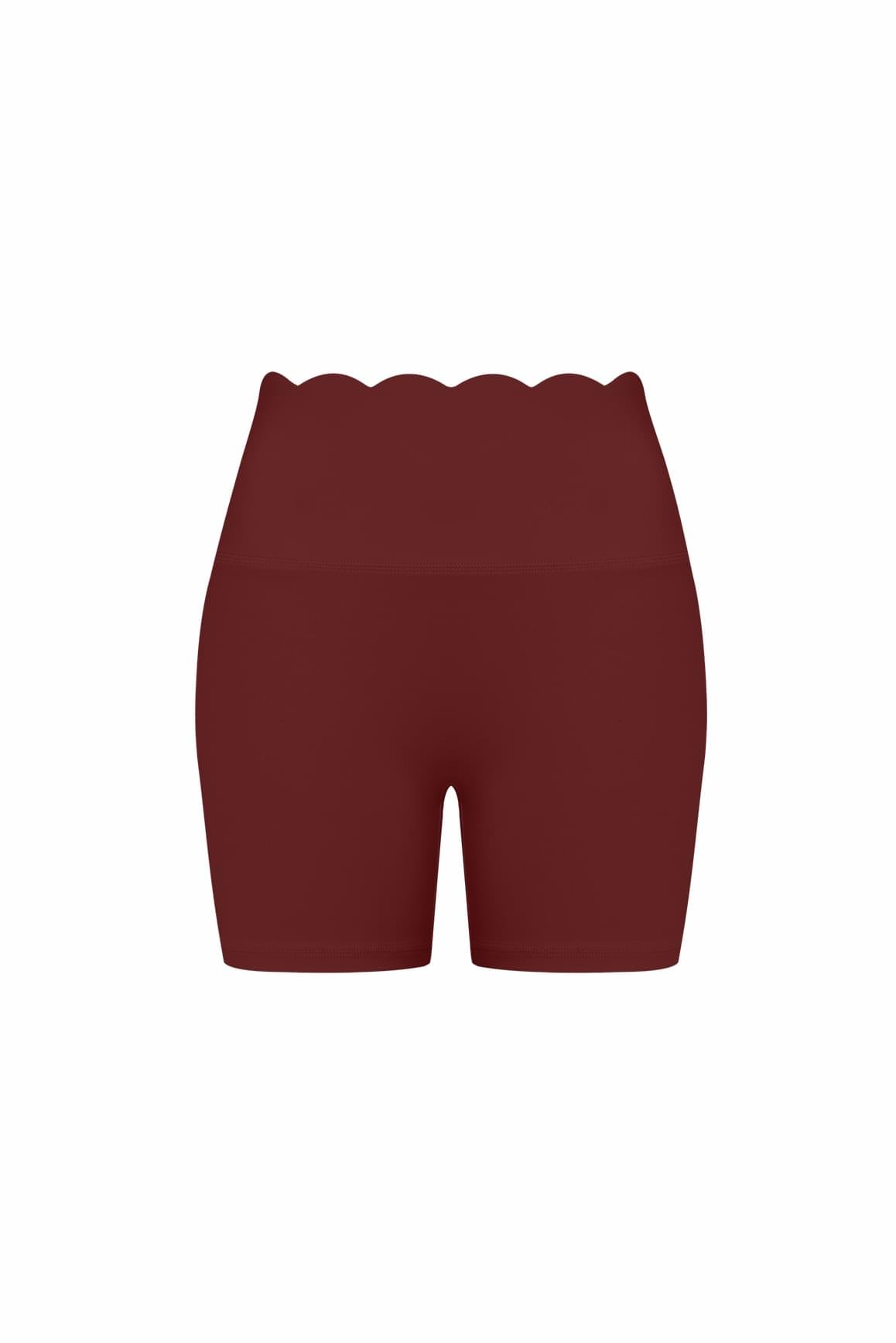 WISKII high-waist scallop scrunch shorts featuring a stylish scalloped hem and fitted silhouette, perfect for casual wear.