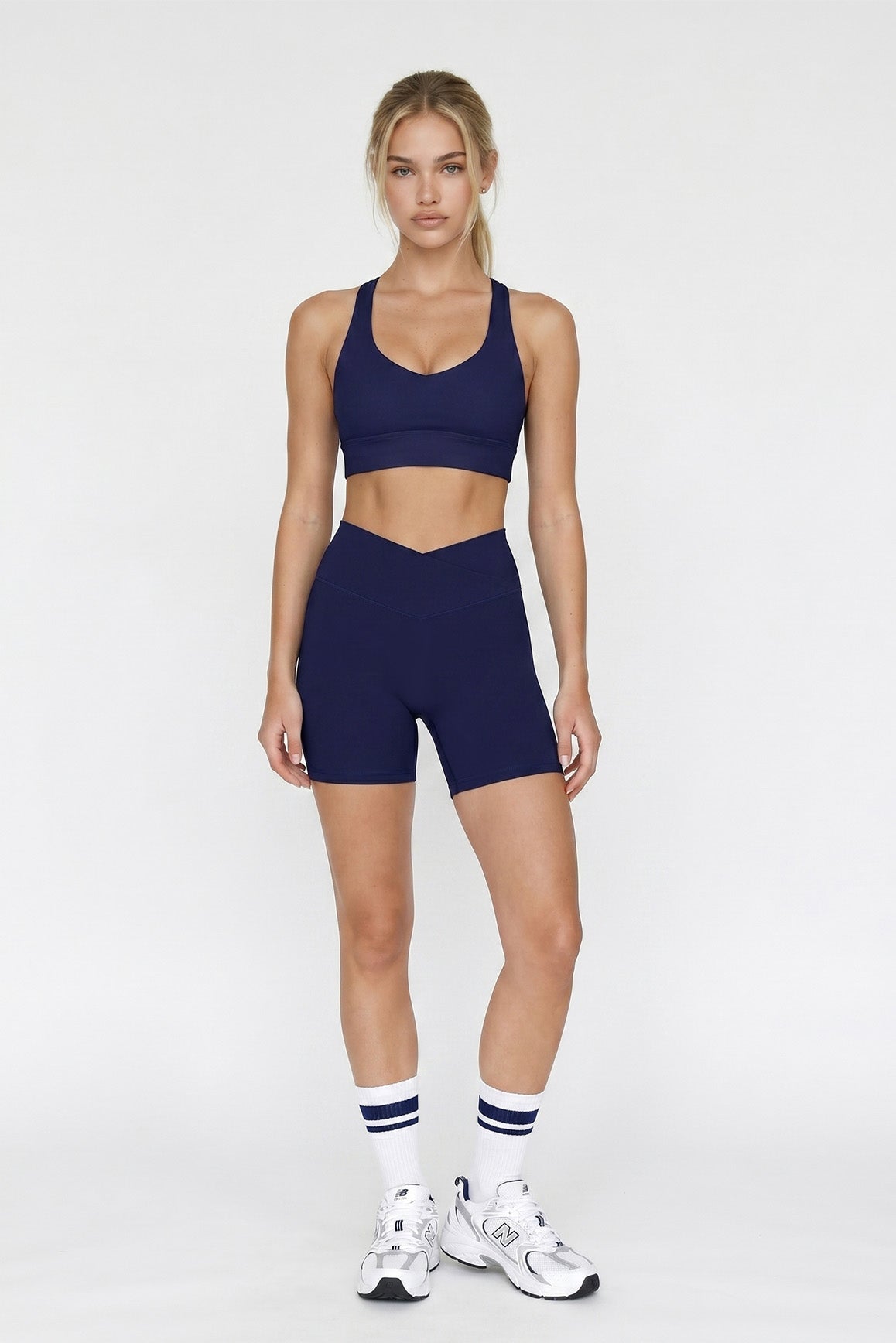 Riviera V-Waist Scrunch Short - WISKII - Shorts