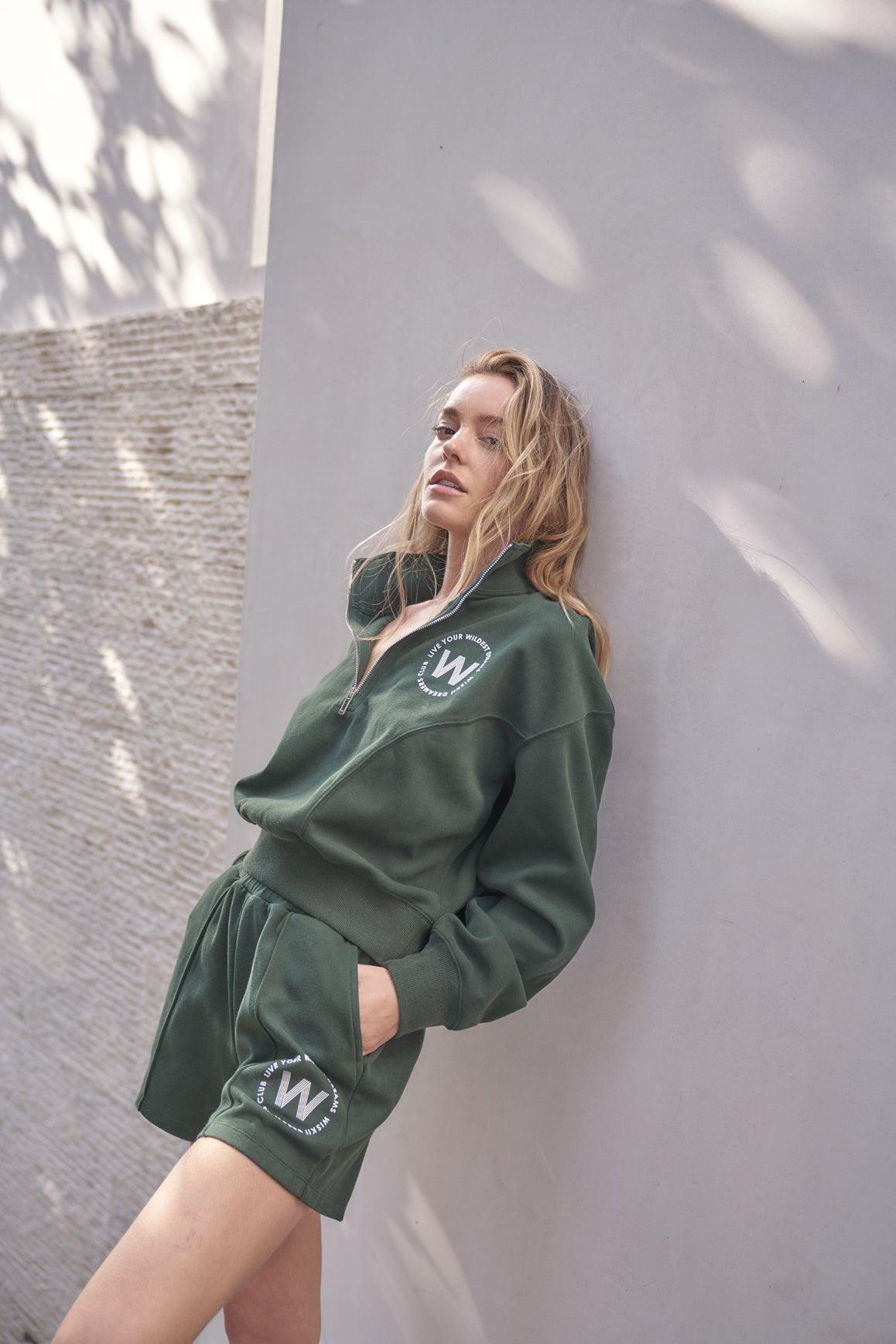 WISKII leisure half-zip sweatshirt in noble green, made for comfortable loungewear with a relaxed fit and half-zip front.