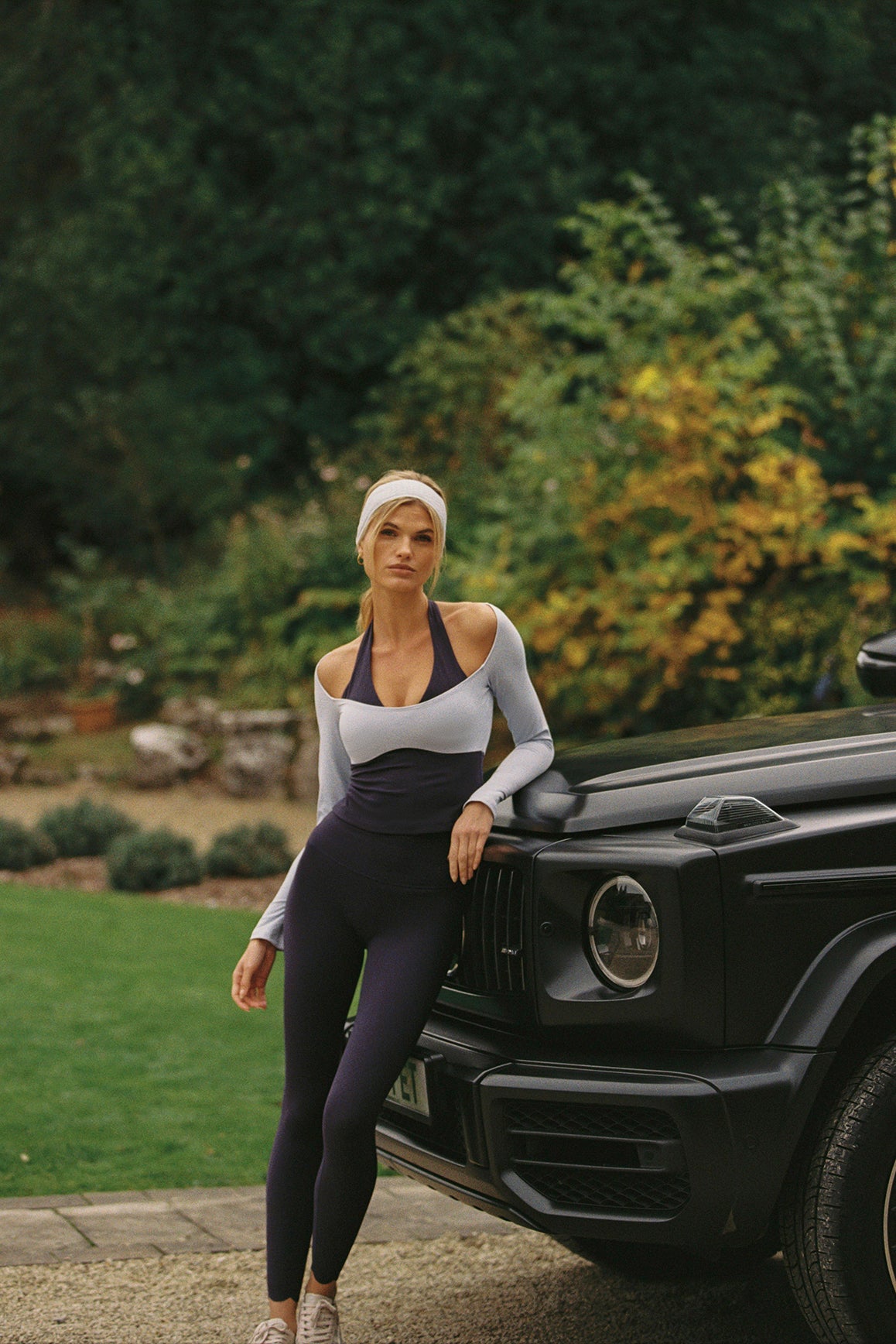 WISKII colorblock one-piece long sleeve top in midnight with a stylish, casual design, perfect for everyday wear.