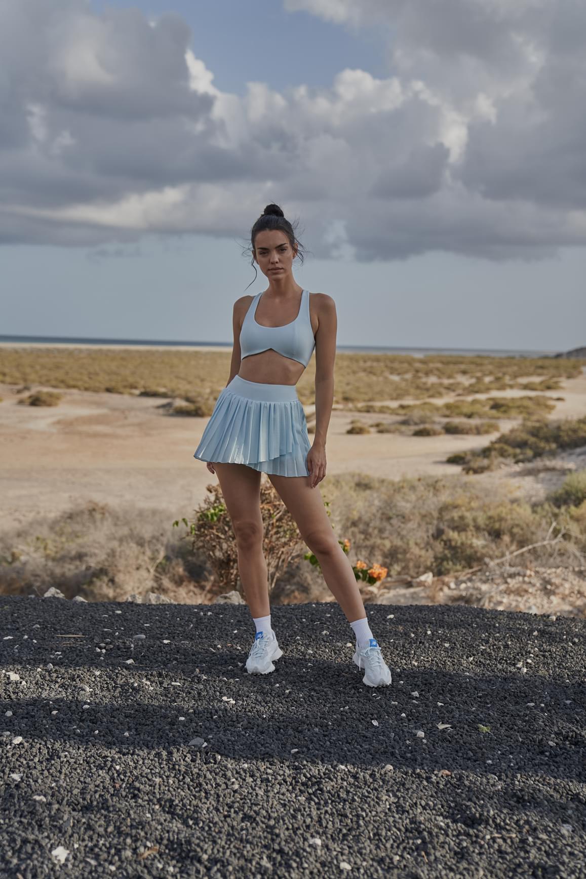WISKII Dreamy Cutout Yoga Bra in ivory, sporty women's sports bra with stylish cutout design for low-impact workouts
