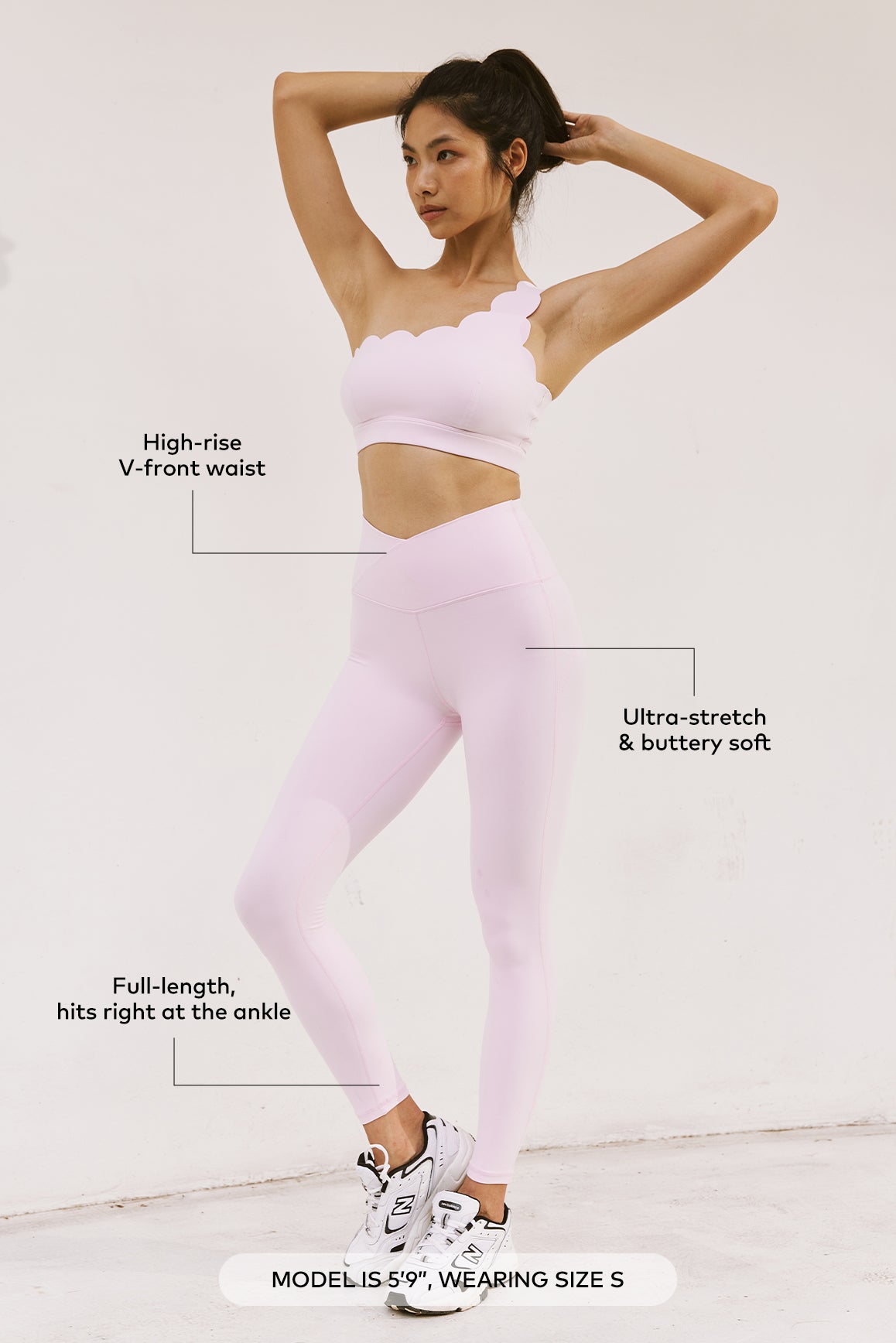 WISKII V-waist yoga leggings in black, featuring a high V-shaped waistband and stretchy, comfortable fabric for active wear.
