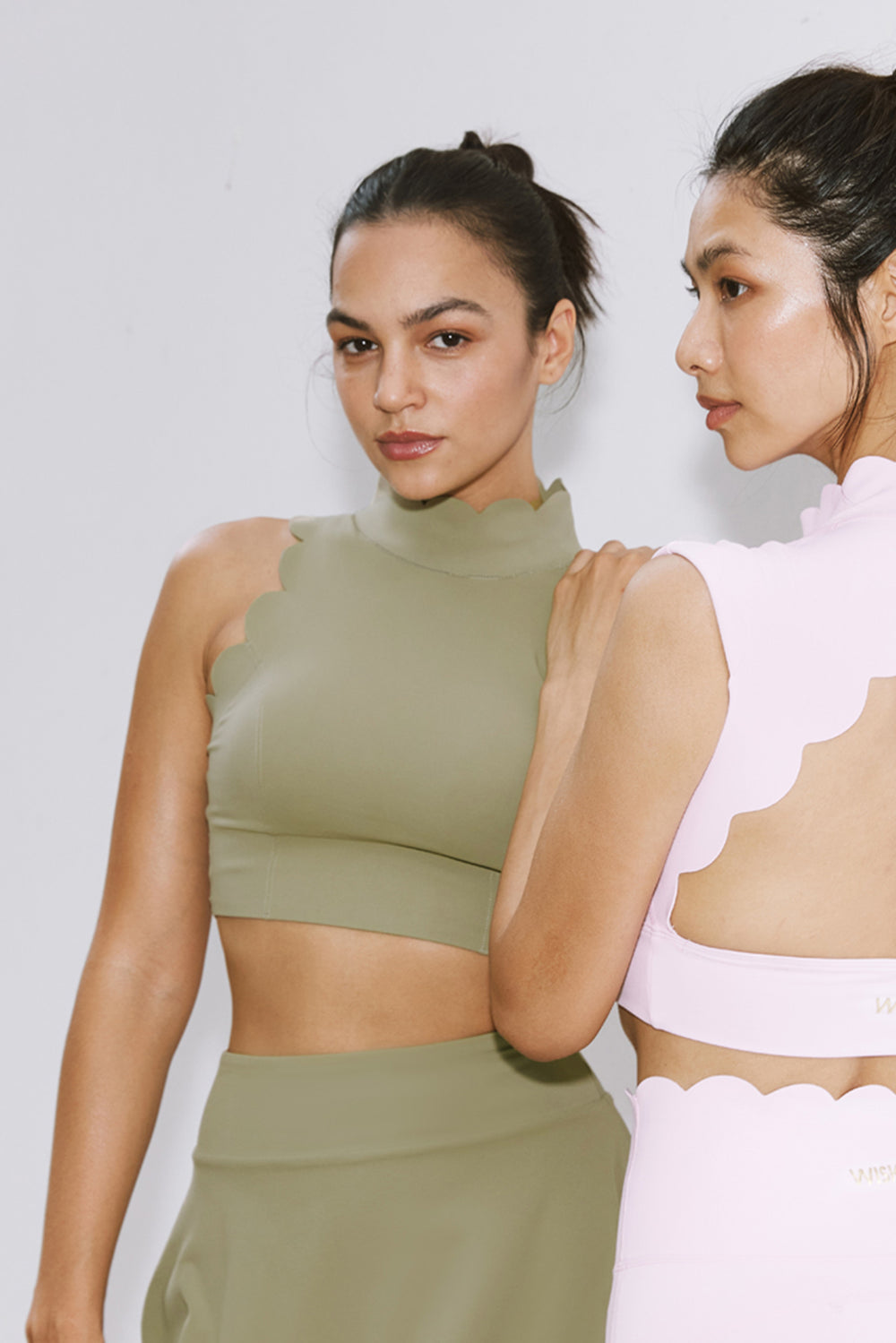 【WISKII 】新作！HIGH NECK SCALLOP V-BACK BRA High Neck Scallop V-Back Bra | WISKII Active