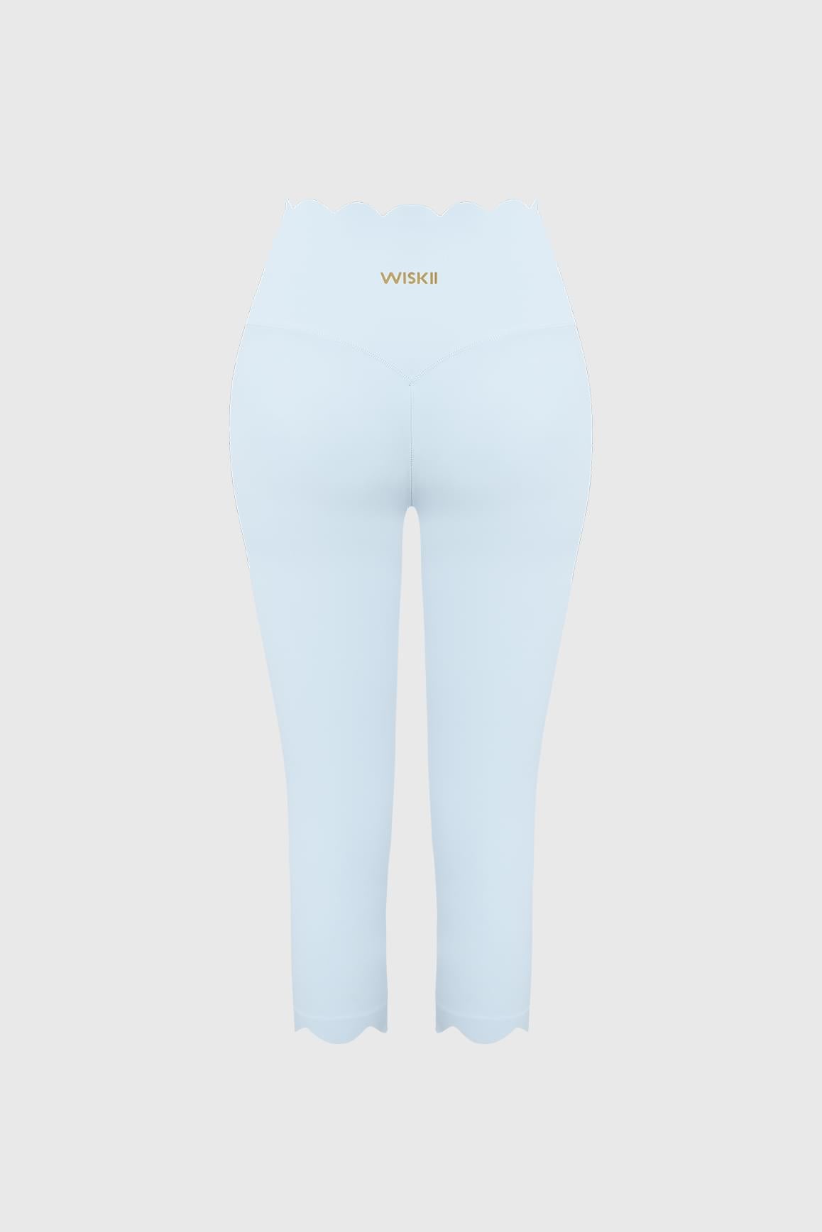 Scallop Scrunch Capri Legging