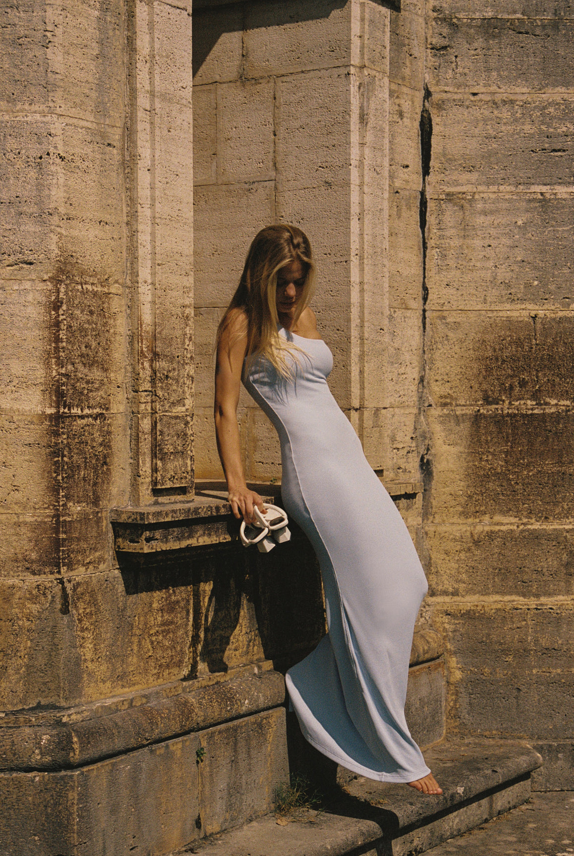 Vestido floral sin mangas de un solo hombro