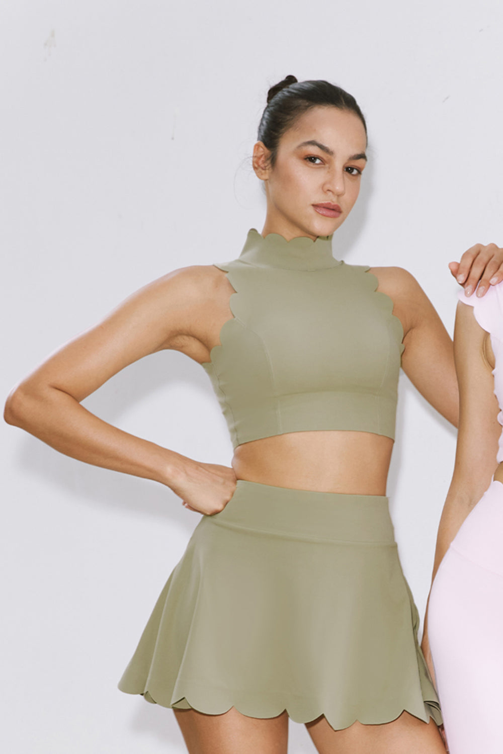 【WISKII 】新作！HIGH NECK SCALLOP V-BACK BRA High Neck Scallop V-Back Bra | WISKII Active