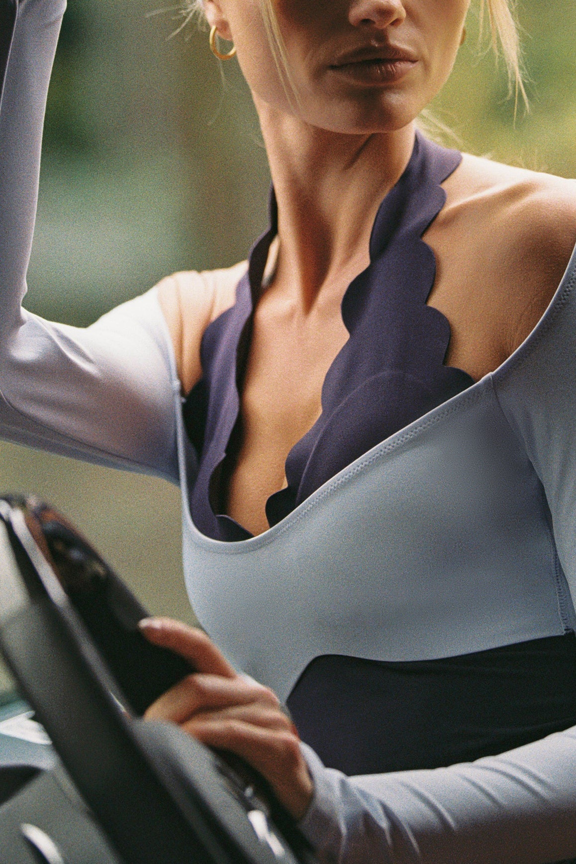 Long Sleeve Scallop Colorblock Top