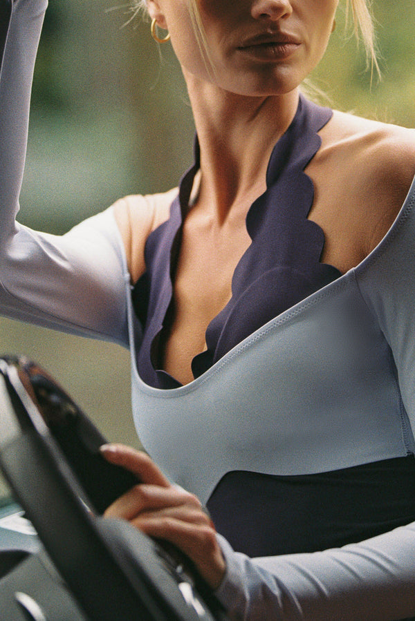 Long Sleeve Scallop Colorblock Top