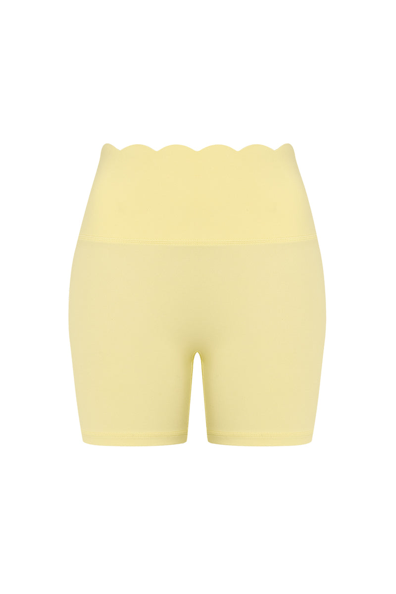 High-Waist Scallop Scrunch Short