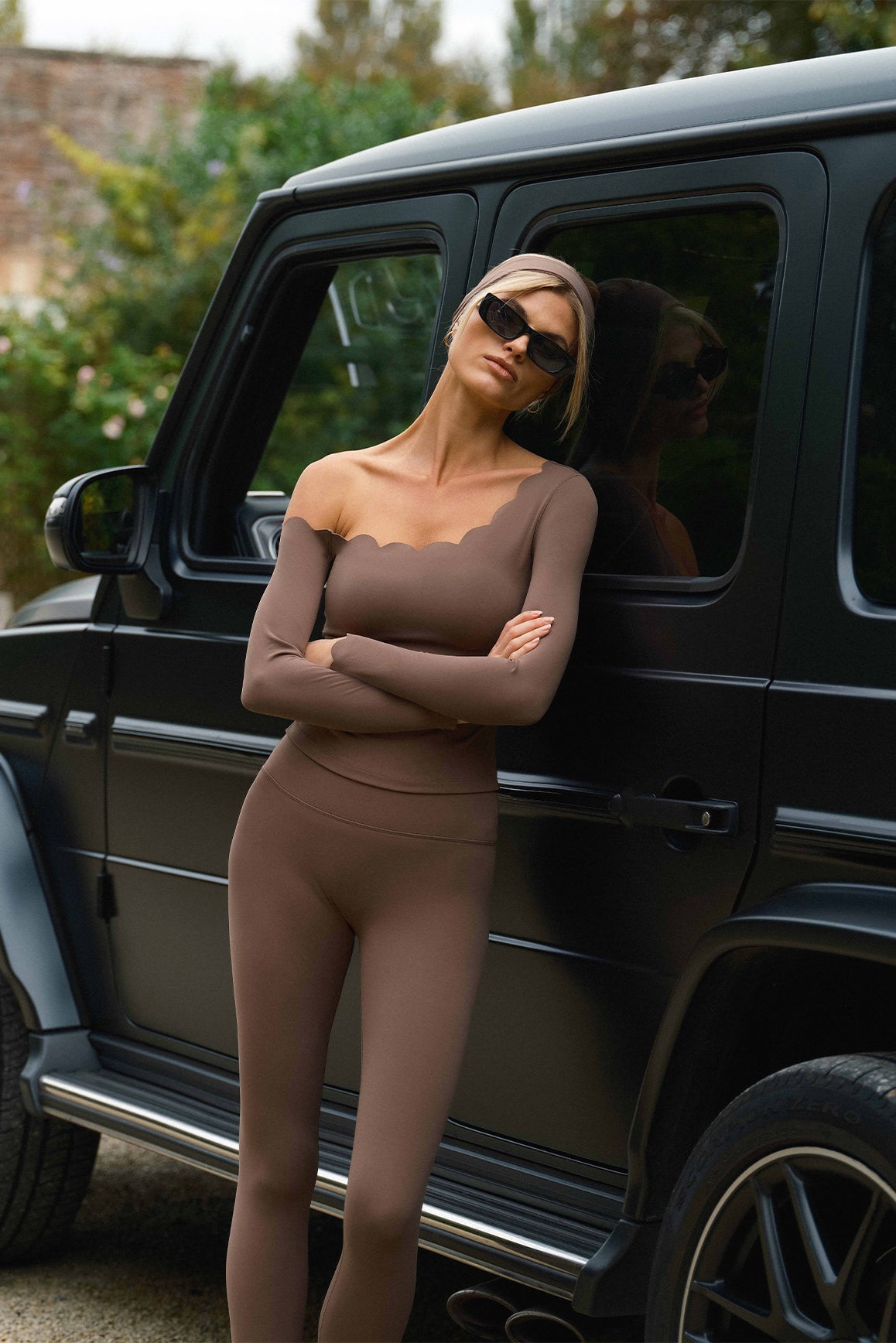 One-shoulder Scallop Long Sleeve Top