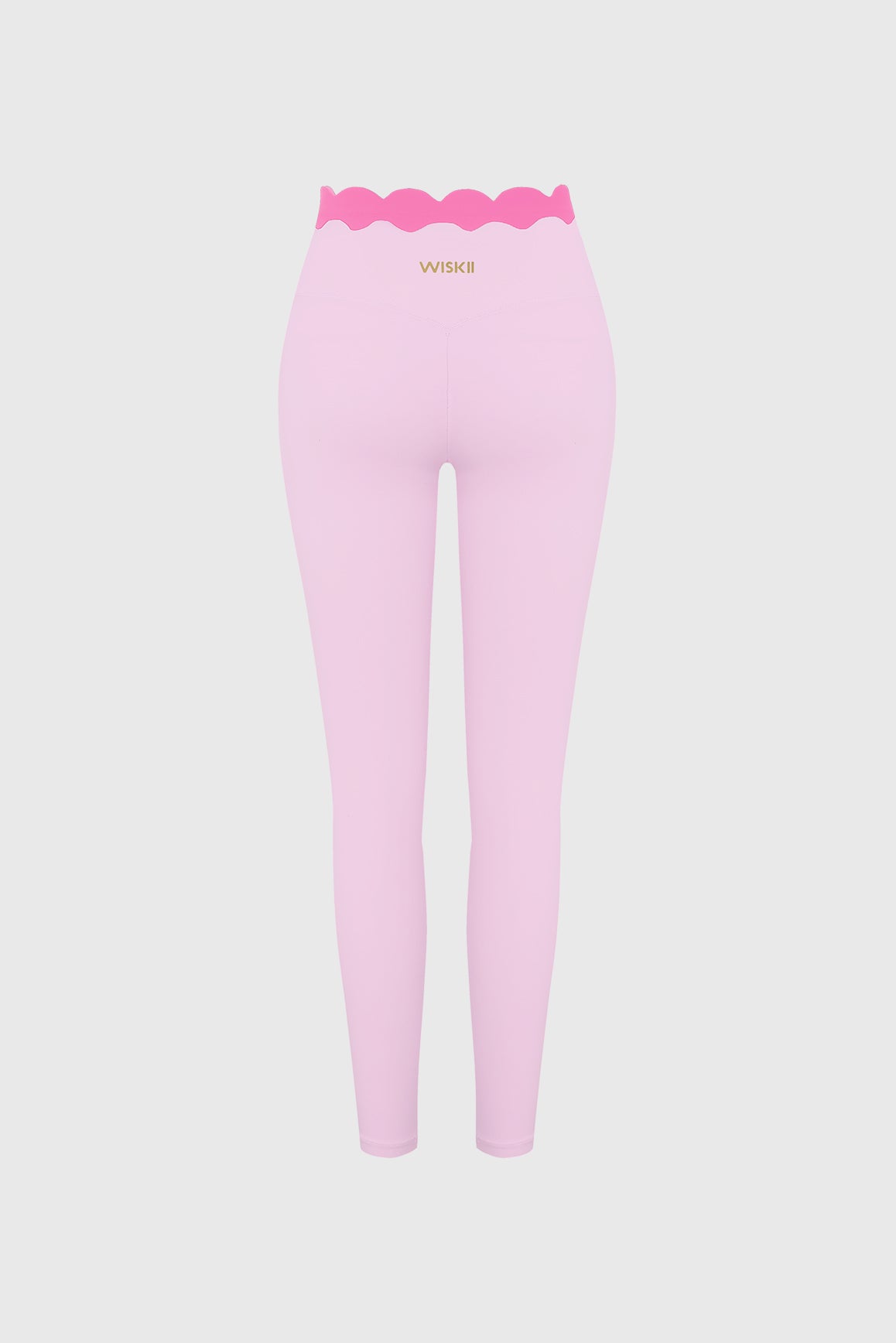 WISKII scallop contrast scrunch leggings featuring a fitted design with scallop detailing and contrasting accents.