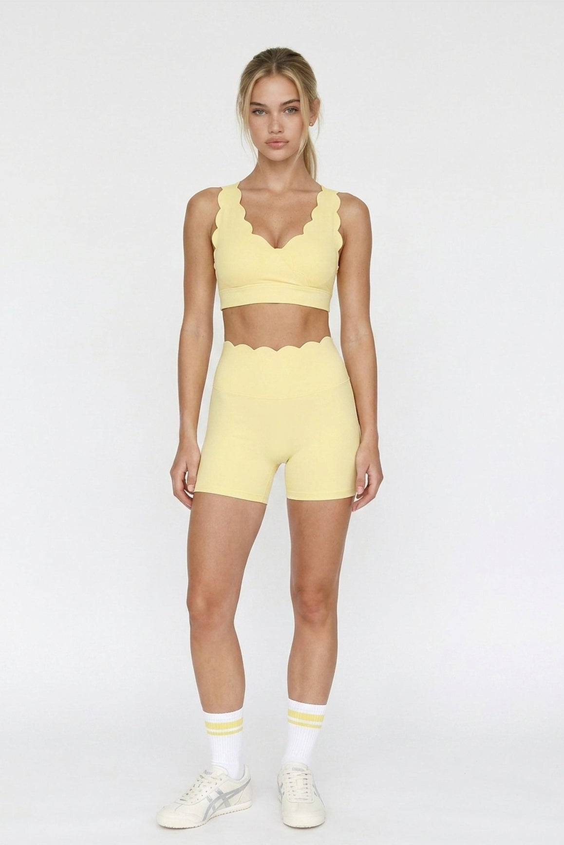 High-Waist Scallop Scrunch Short - WISKII - Shorts