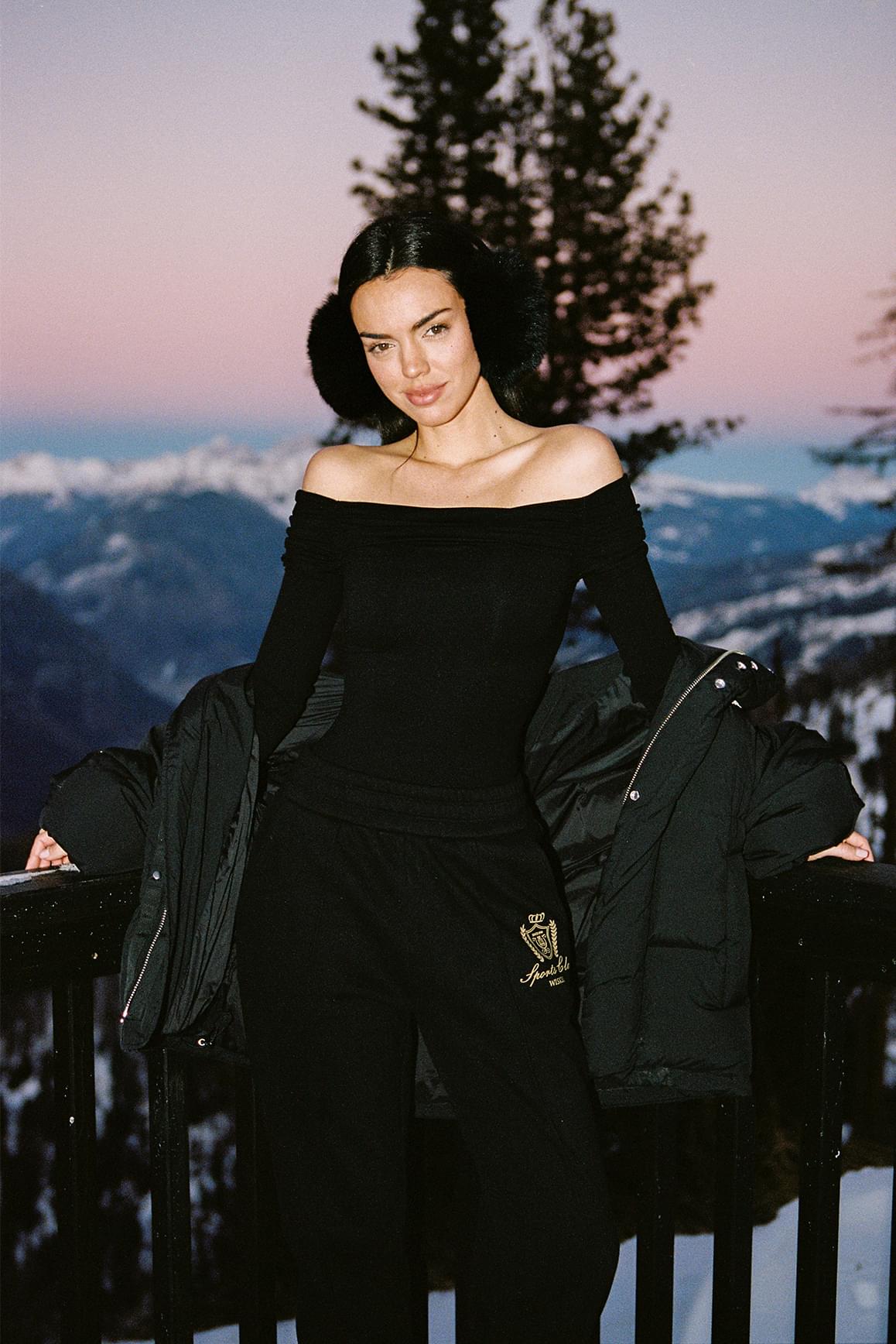 Long Sleeve Off Shoulder Pleated Bodysuit - WISKIIWS526blackS