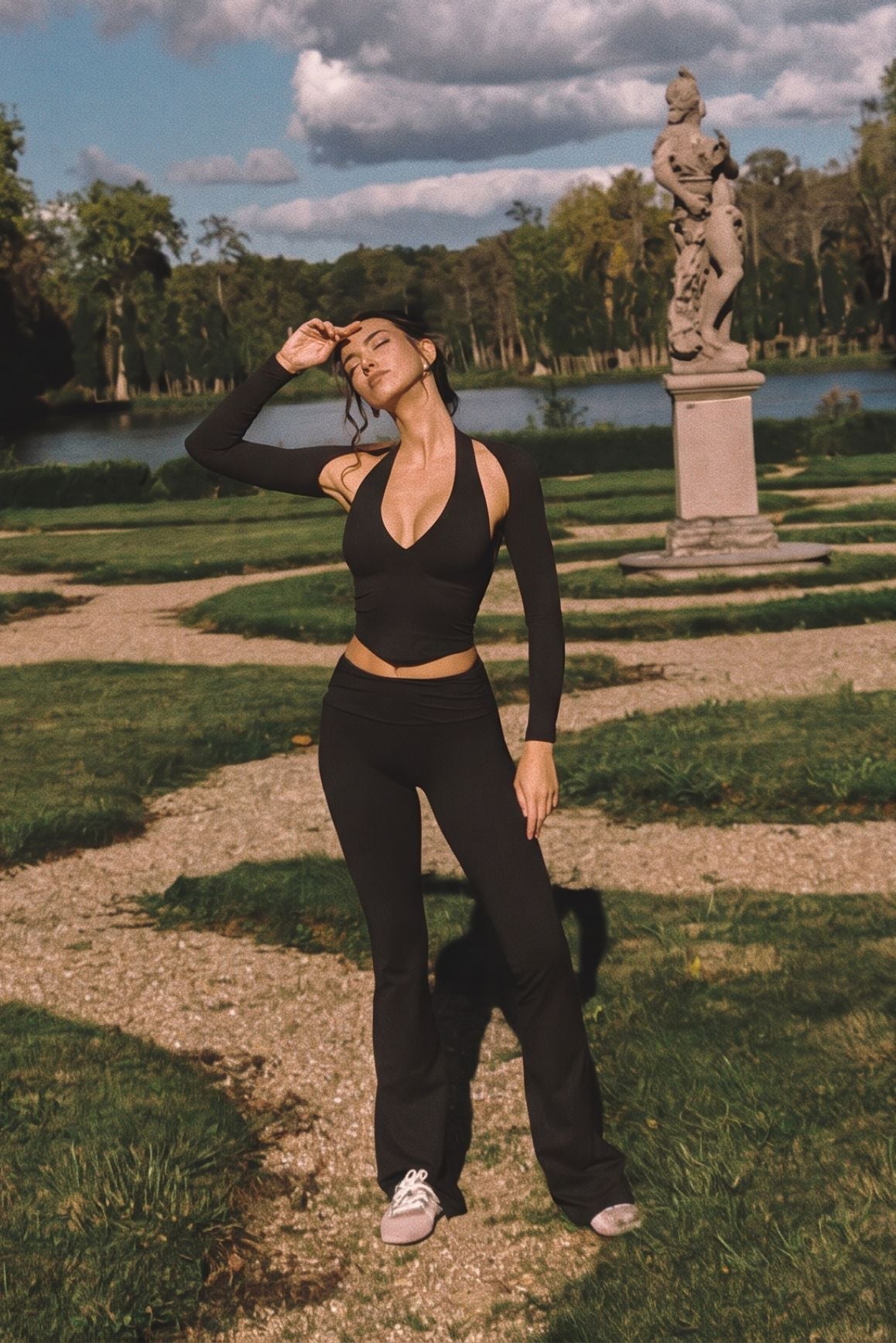 Low Rise Scrunch Flare Legging - WISKII - Leggings