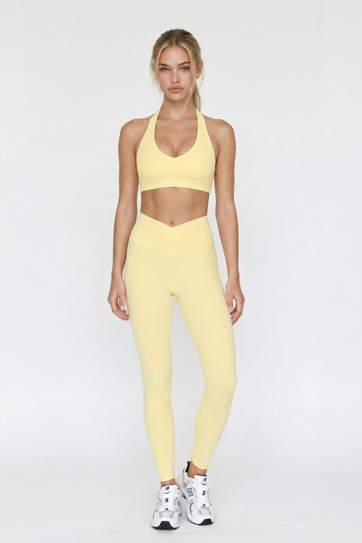 Riviera V-waist Scrunch Legging - WISKII - Leggings