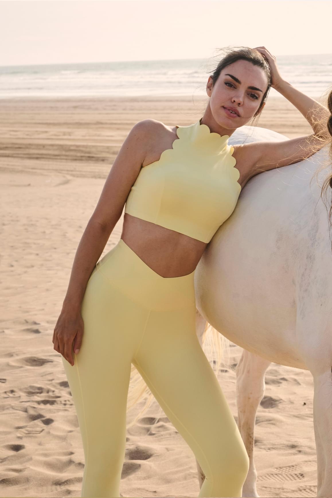 Scallop Back Mock Neck Bra - WISKIIWS395lemonS