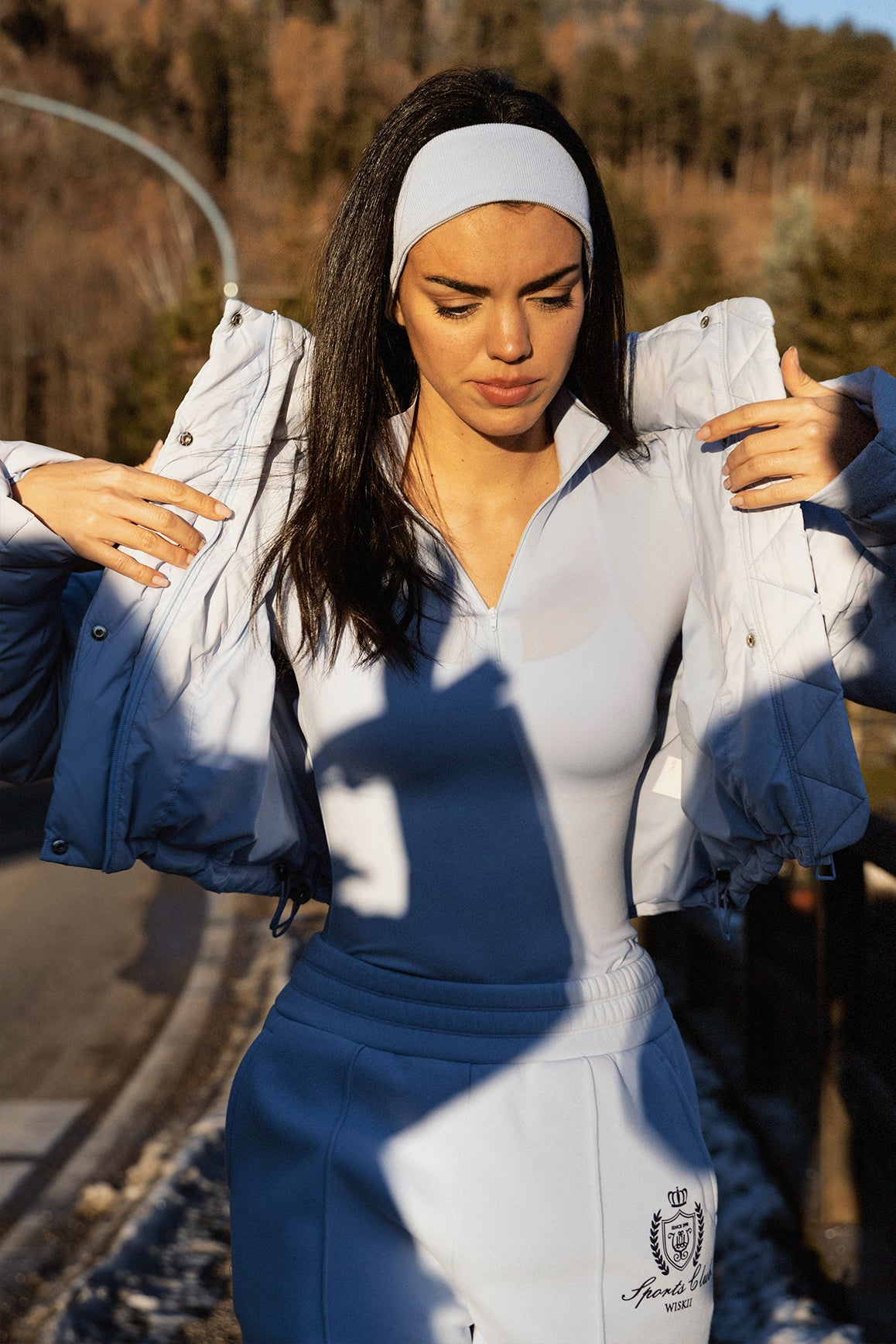 WISKII Classic Retro Warm Jogger in soft fabric, featuring a relaxed fit, cozy design, and retro-inspired style.