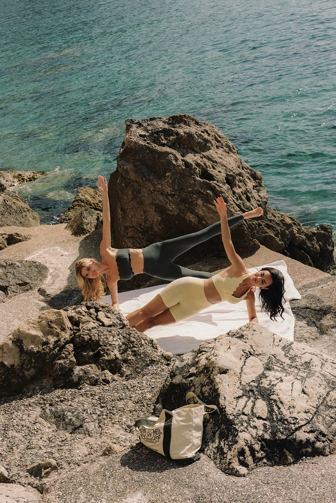 Model wears a WISKII Scallop Strapless Bra | Deep sea | WISKII Active